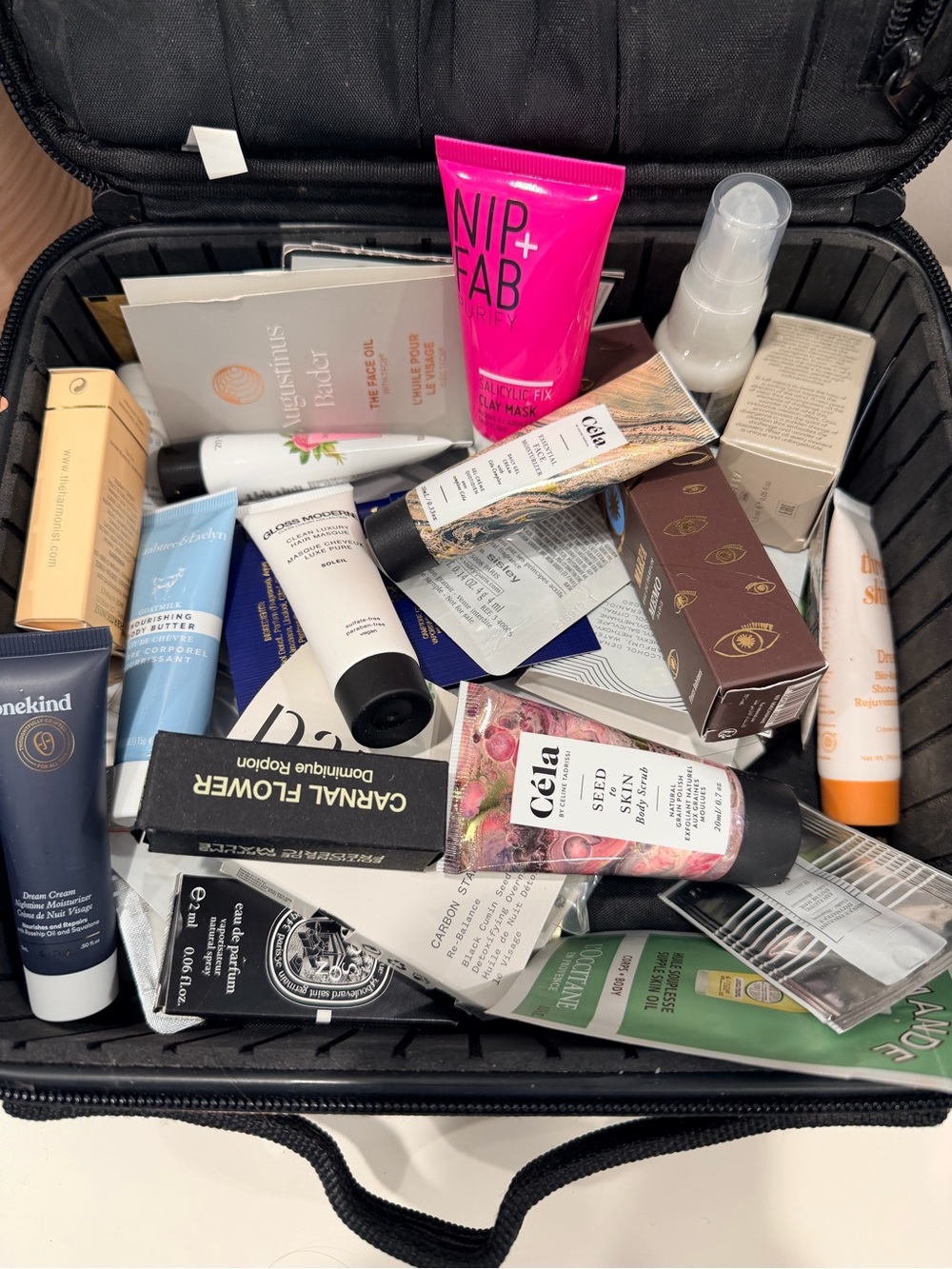 Lot of Over 45 Luxury Skin care and Perfume Samples plus Large Cosmetic Bag
